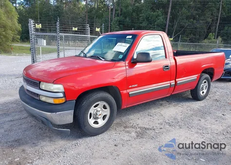 2000 Chevrolet Silverado 1500 from USA, damaged, VIN 1GCEC14W1YE229061